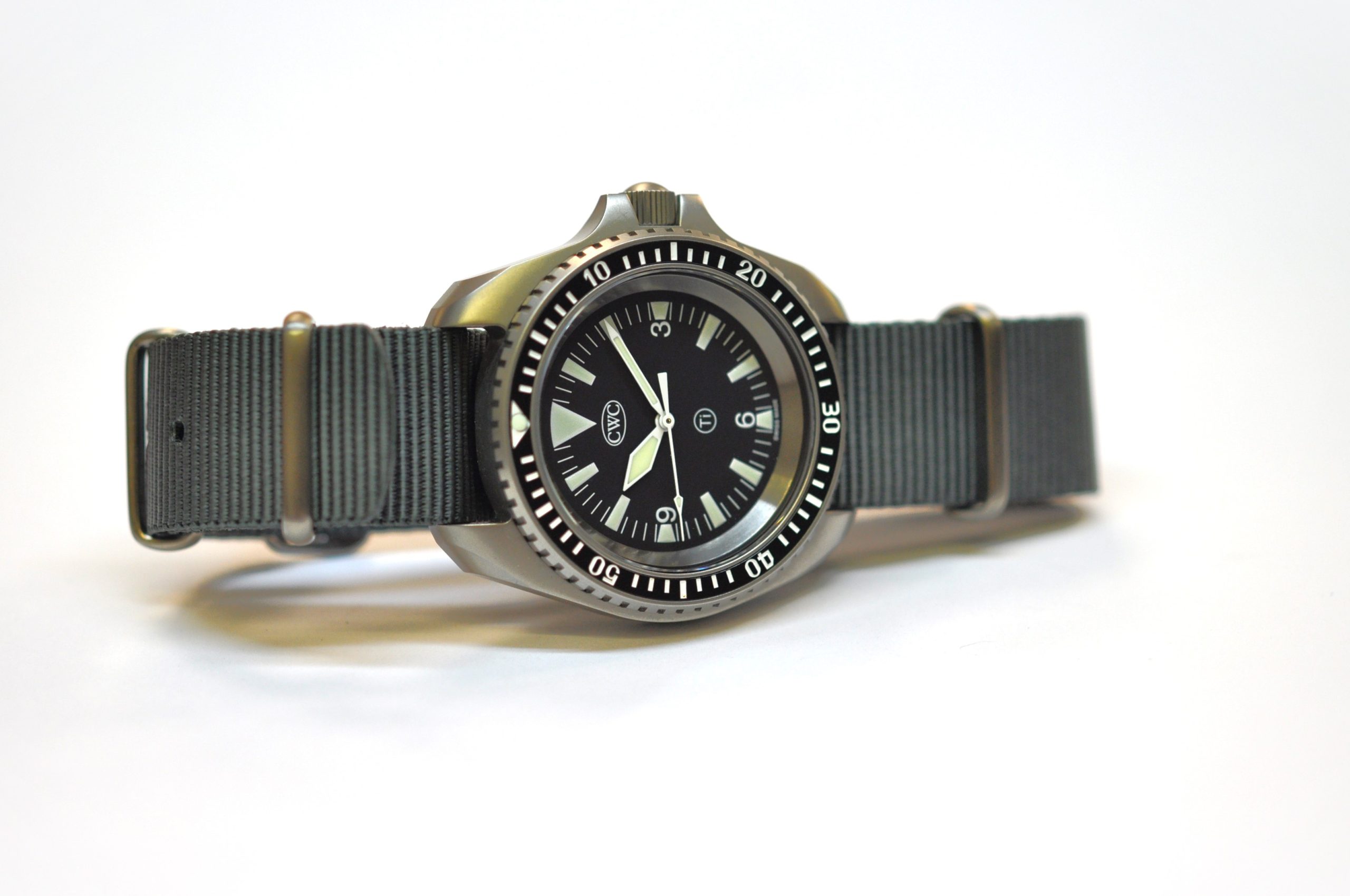 CWC 2025 Titanium 5 Quartz Divers Watch Ti300 - Hackett Watches