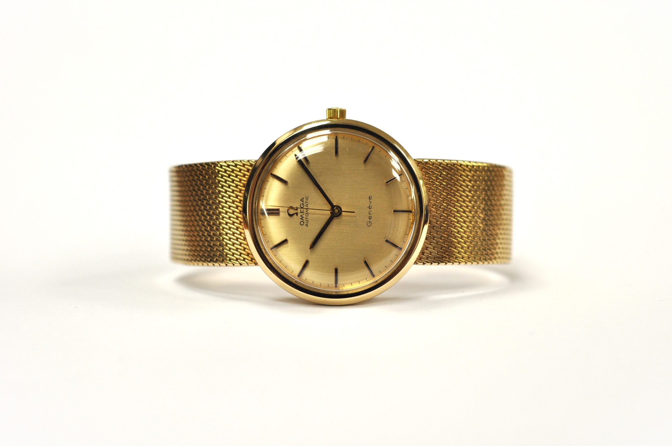 c1965 Vintage 9ct Geneve