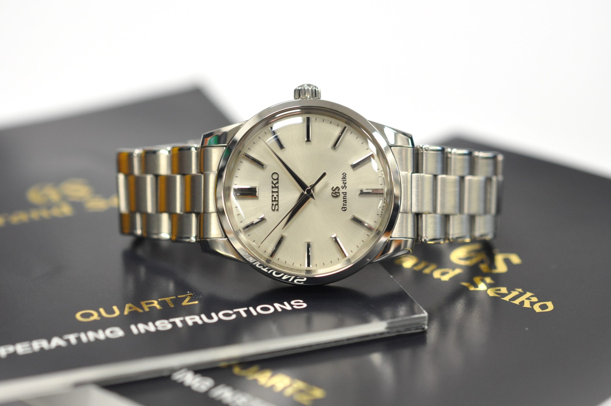 Grand Seiko/Seiko 2018 Classic Quartz SBGX119 - Hackett Watches