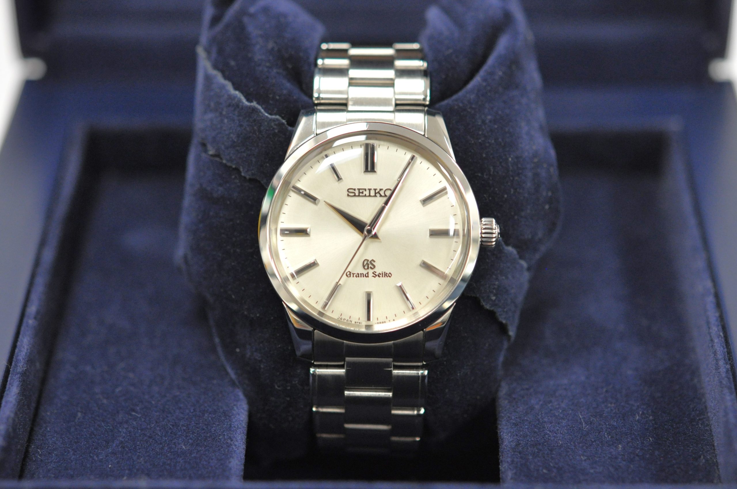 Grand Seiko/Seiko 2018 Classic Quartz SBGX119 - Hackett Watches