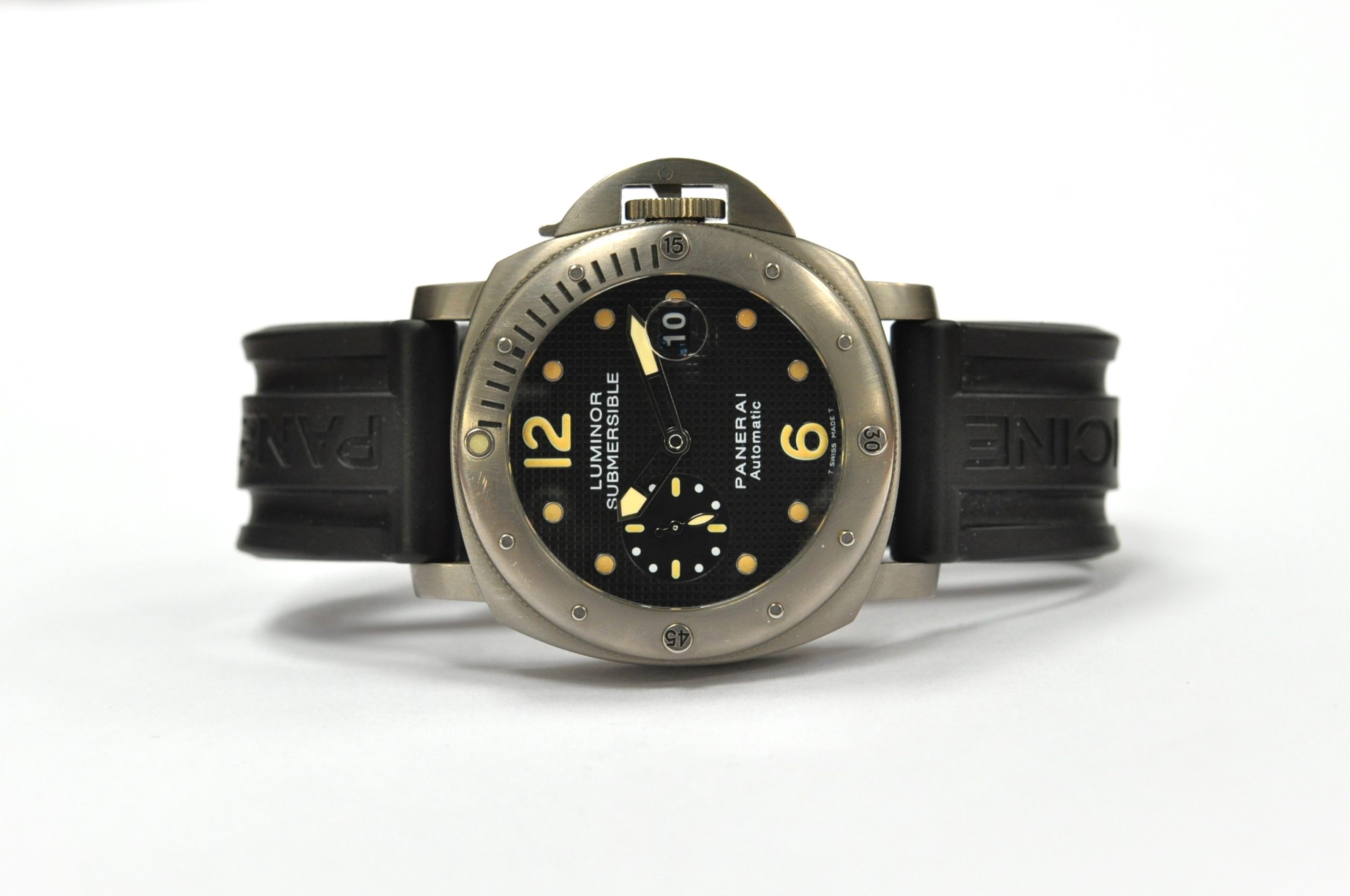 2005 Luminor Submersible PAM00025